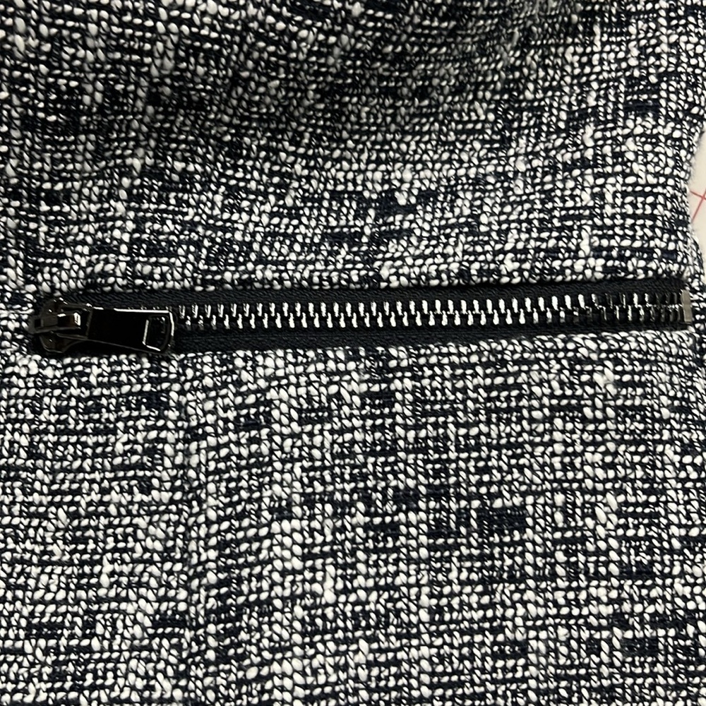 Women's Black and White Tweed Jacket - Picture 5 of 16